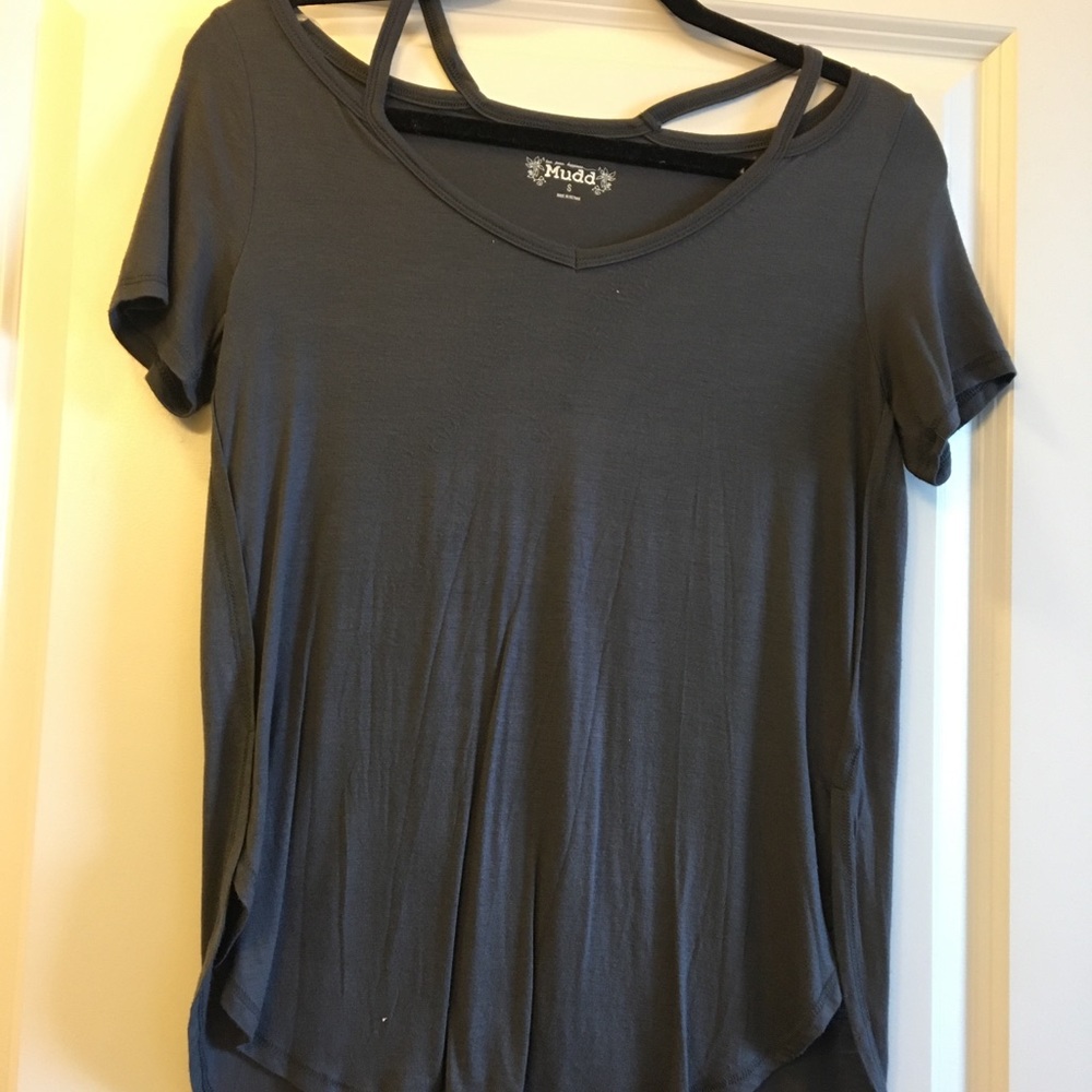 blue/grey high low flowy short sleeve t-shirt